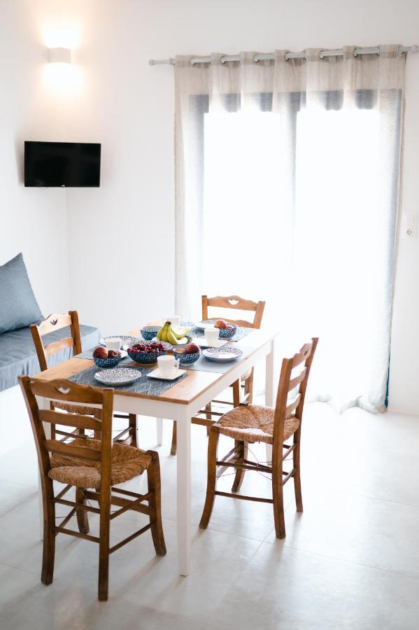 Muses Apartments Агия Анна Екстериор снимка