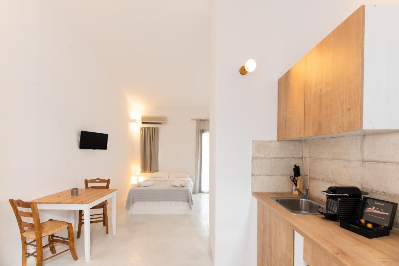 Muses Apartments Агия Анна Екстериор снимка